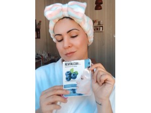 MASCARA FACIAL KISS NEW YORK BLUEBERRY REVITALIZANTE 1UND